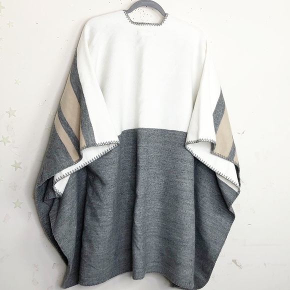 FOREVER 21 color block poncho gray and white tan blanket shawl - Picture 9 of 10